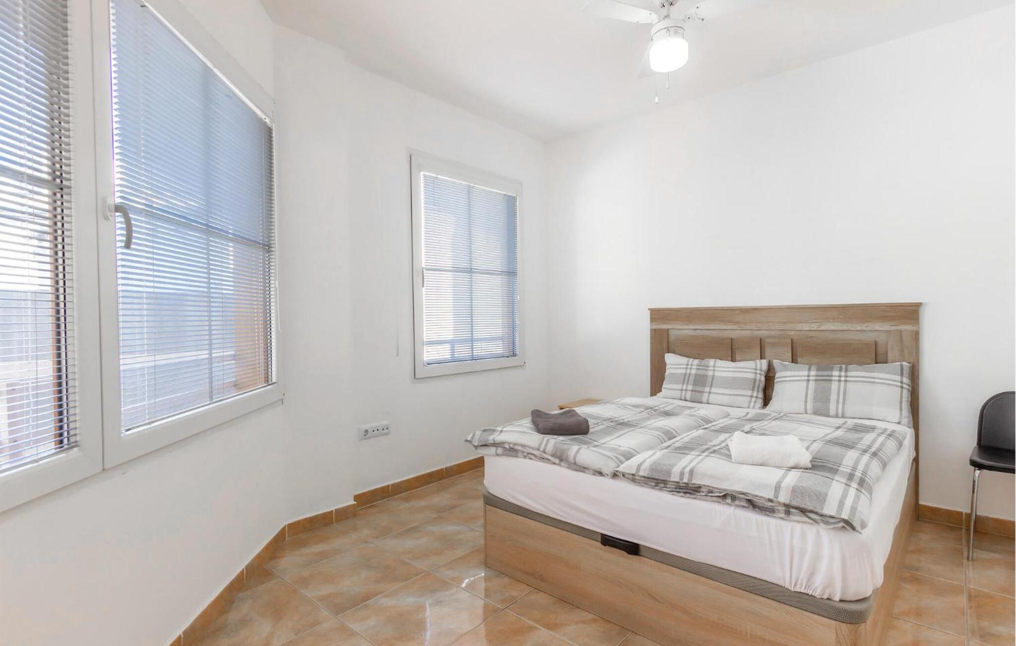 Amazing Apartment In Santa Pola Εξωτερικό φωτογραφία